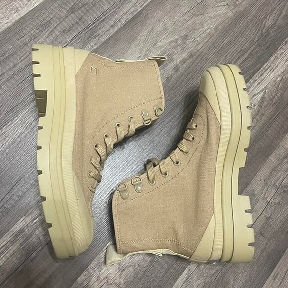 Everlane The Canvas Utility Boot – Khaki (Women’s Size 7) - Picture 3 of 8